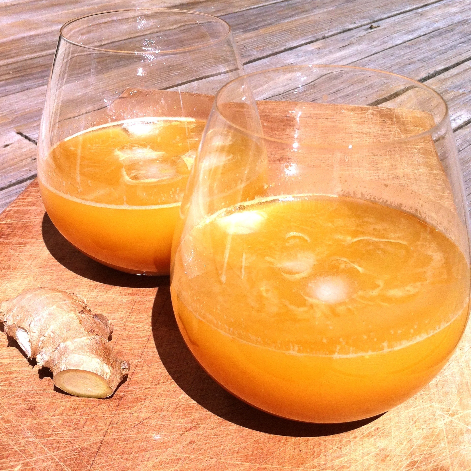 An excellent immune-system-boost when the flu bugs are out and about. Made with oranges, carrots, and gubinge.Be Good Organics