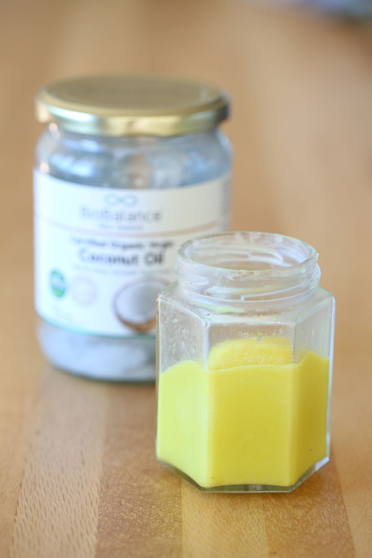 10 Great Reasons to Use Coconut Oil By Buffy Ellen from Be Good Organics