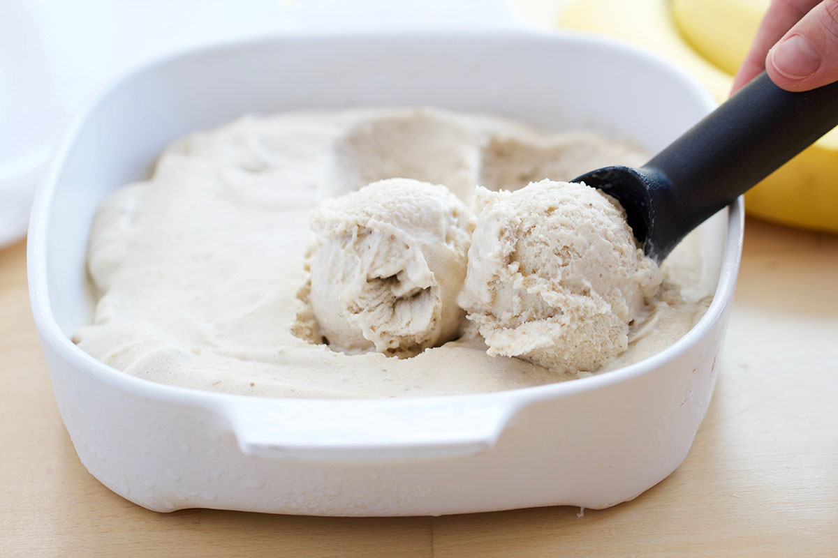 Best Ever Banana Ice Cream with only 6 ingredients! Vegan, paleo and refined sugar free.