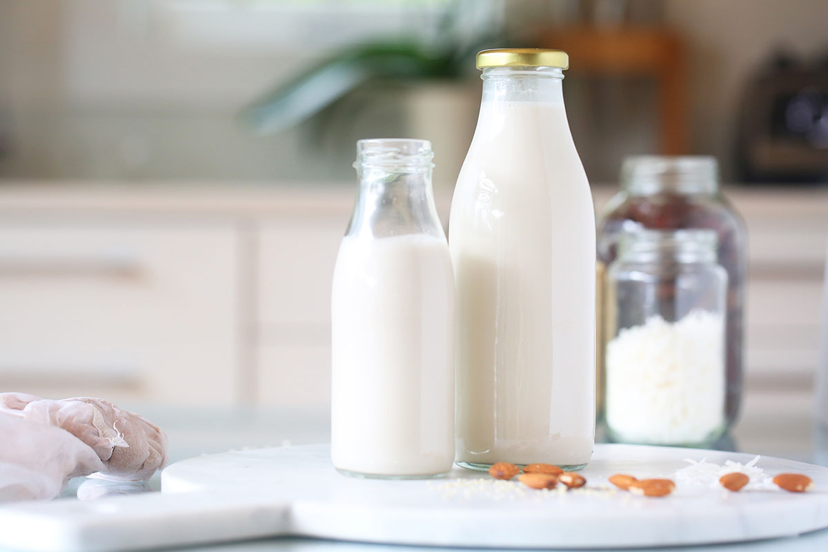 Homemade ALMOND, COCONUT AND SESAME MILK - plant based, dairy free, refined sugar free, high calcium, lactose free, 10 minutes, easy, begoodorganics 