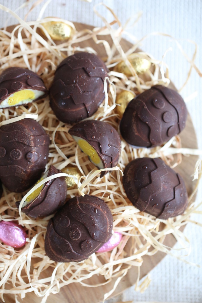 A healthy vegan version of your favourite Easter egg – with no dairy, refined sugar, or unrecognisable numbers. Super fun to make and eat!
