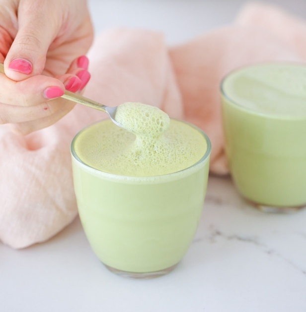 Best green tea latte ever, make with soy, almond, rice, oat, coconut, or your favourite plant-based milk! Make it hot, or go for an iced matcha green tea latte. Reap the magical benefits of matcha green tea.