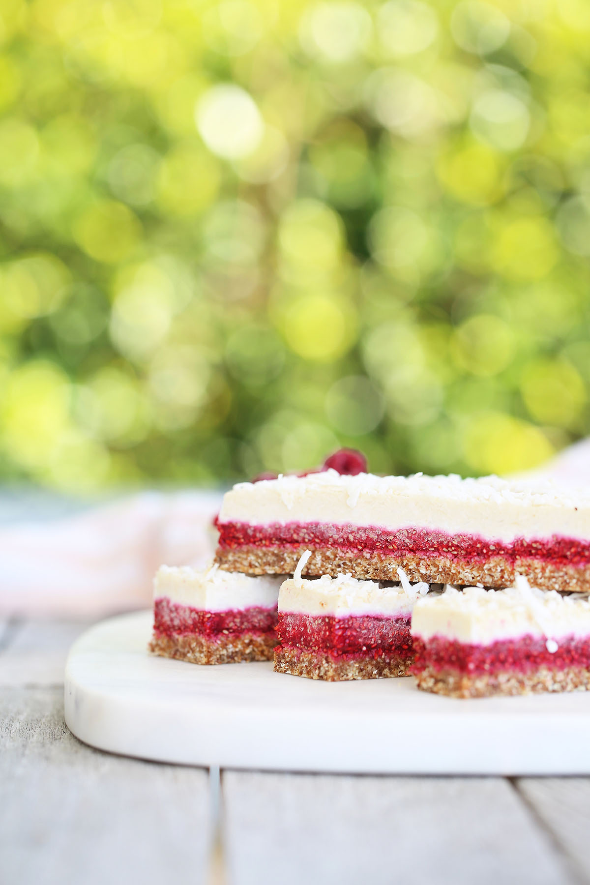 A true slice of kiwiana, made with a buttery biscuit base, rich raspberry jam, and delicately crisp coconut meringue topping. This time – healthified. Vegan, wheat free, dairy free + low sugar.